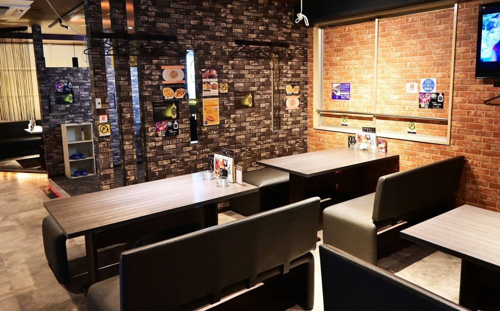 Food's Bar Y'ss　店内